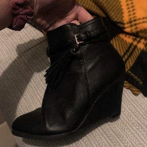 Size 9 leather ankle boots